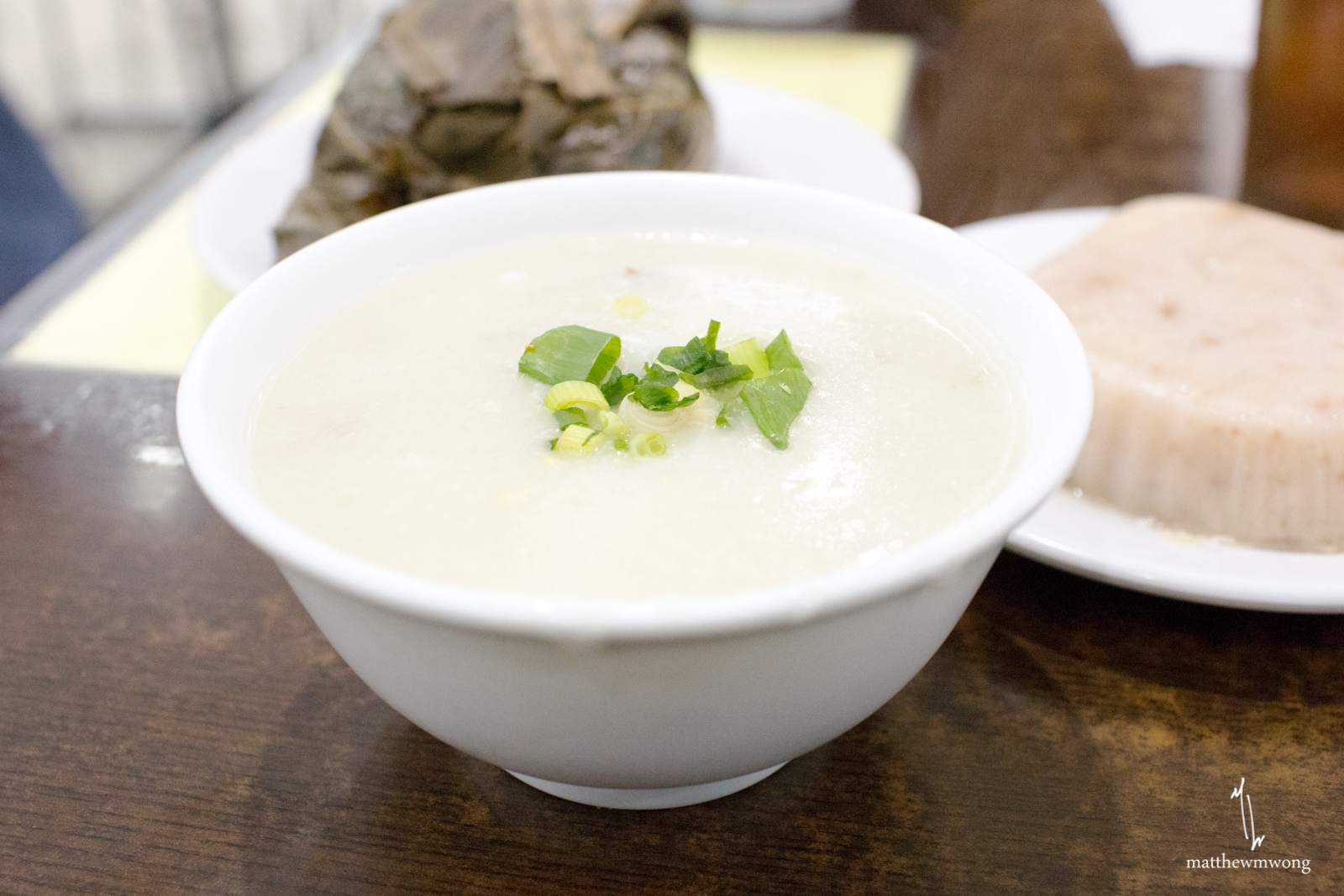 Preserved duck egg and lean pork congee 